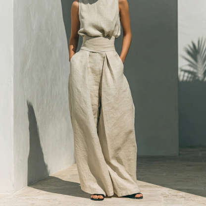 Conjunto compuesto por una blusa