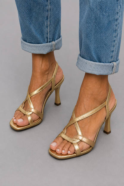 Cassie | Sandalias doradas de tacón Encanto de Verano