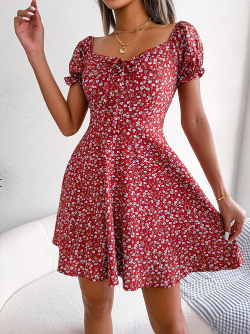 Vestido corto  con estampado floral